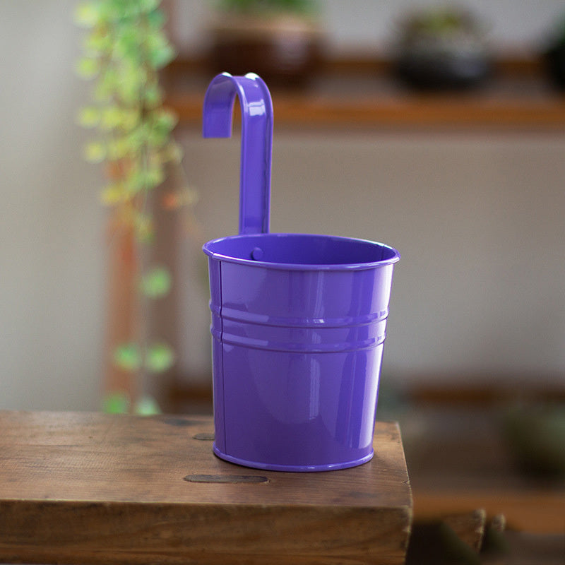 おしゃれな吊り下げ式ハンギングプランター