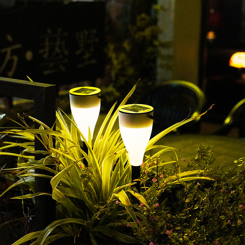 ソーラー充電式 屋外用装飾街灯|ガーデンや玄関先に映えるLEDライト
