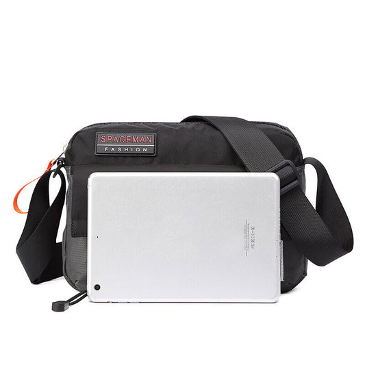 メンズショルダーバッグ|シンプルでスマート!街でも旅先でも使える大人のバッグ