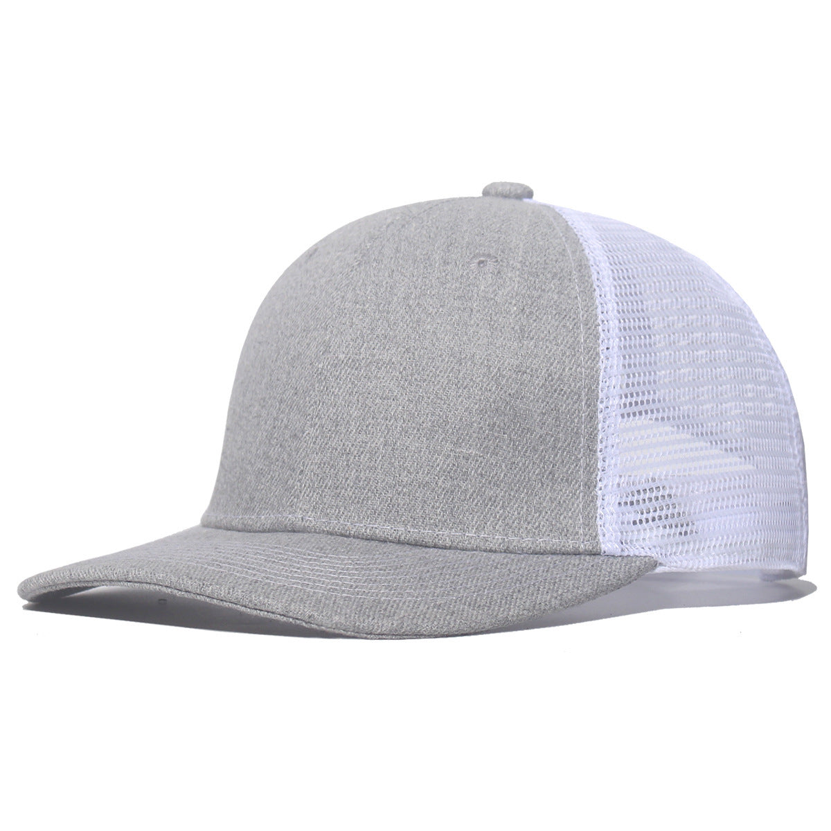 Breathable peaked cap with slightly curved wide brim