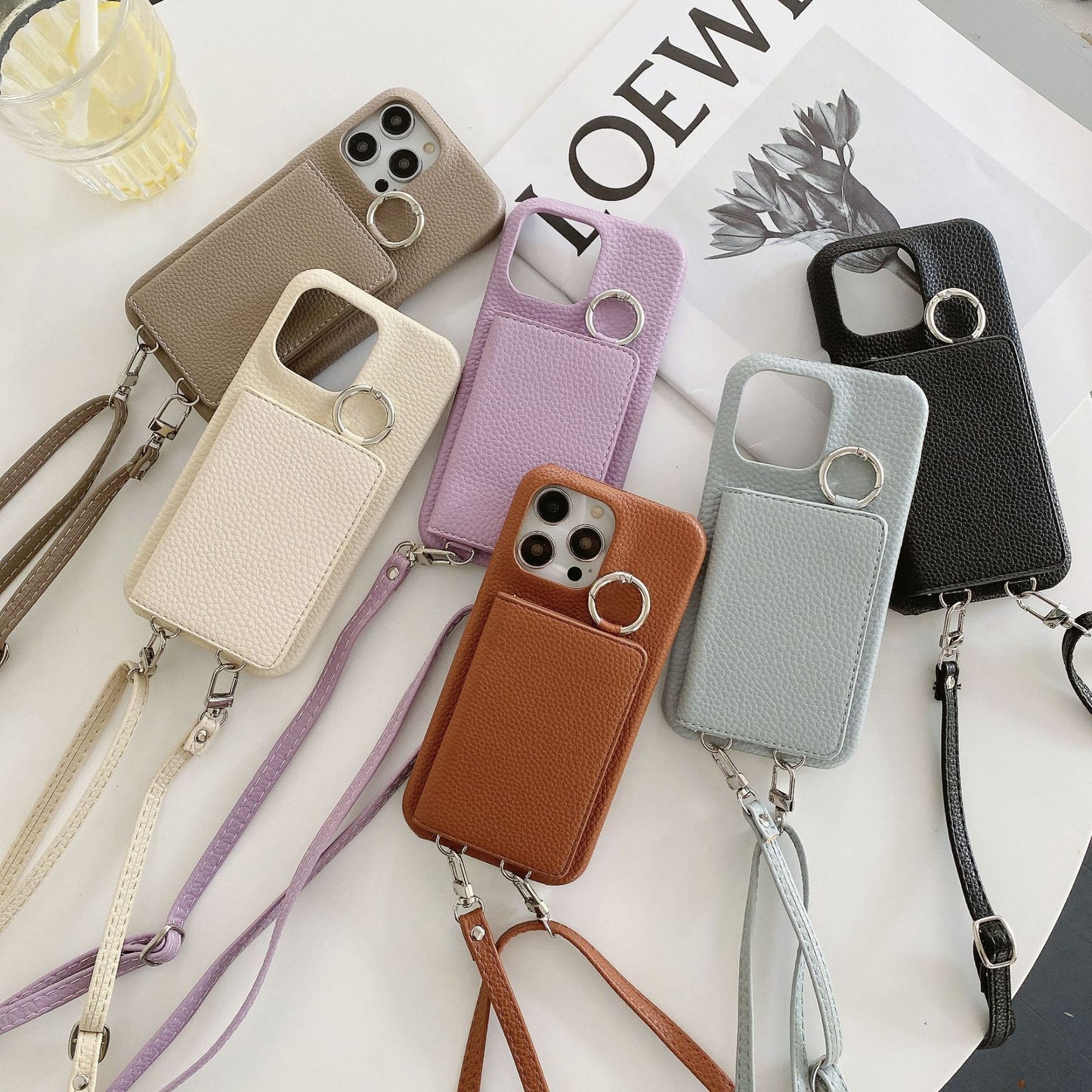 ショルダー付きスマホケース｜手ぶらで安心♪お出かけをもっと自由にスマートに