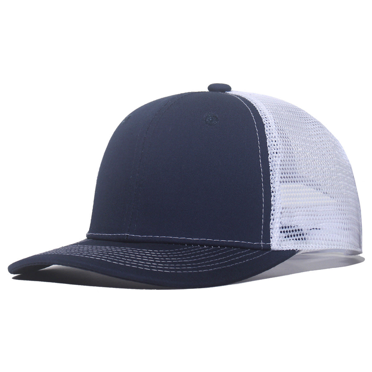 Breathable peaked cap with slightly curved wide brim