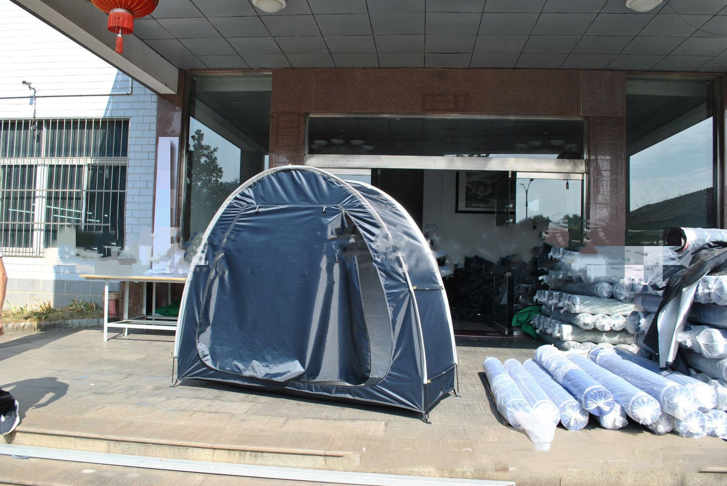 Folding canopy for parked mountain bikes 