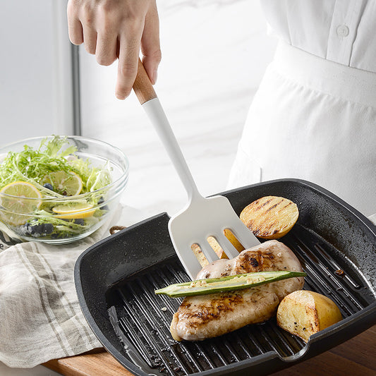 木製ハンドル×ホワイトシリコンのキッチンツールセット｜やさしく洗練された、理想のキッチンスタイルを