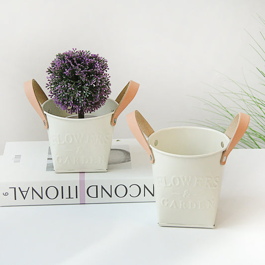 メタルガーデンポット｜シンプルで丈夫！植物をスタイリッシュに飾る鉢