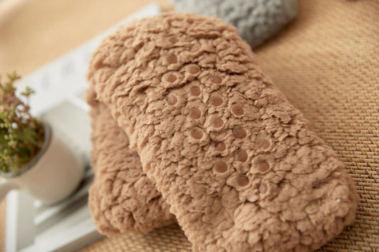 ふわふわ冬用レディースソックス｜あたたかくて可愛い犬デザインのルームソックス