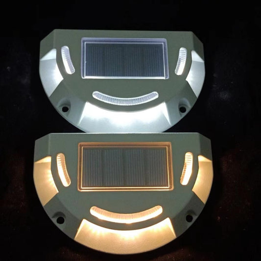 Solar Deck Light Cast Aluminum Shell Garden Trail Light