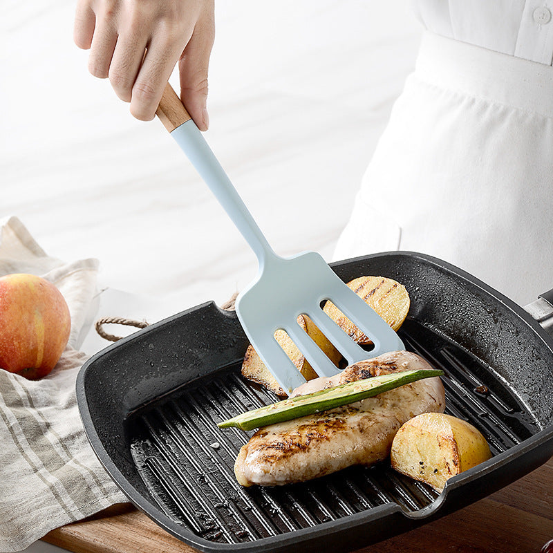 木製ハンドル×ホワイトシリコンのキッチンツールセット｜やさしく洗練された、理想のキッチンスタイルを