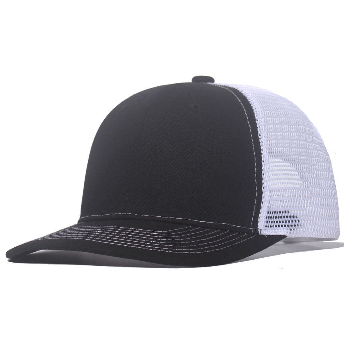 Breathable peaked cap with slightly curved wide brim