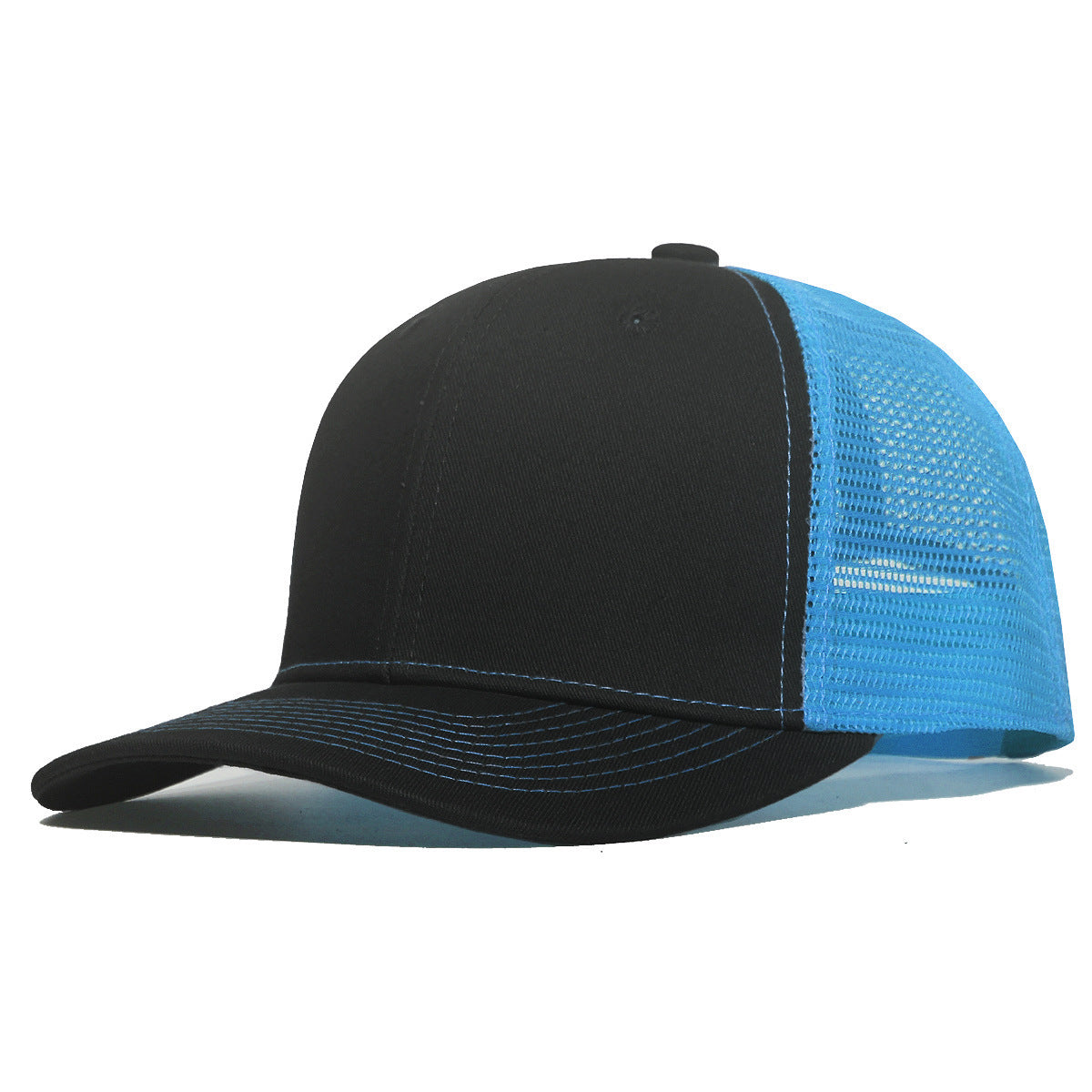 Breathable peaked cap with slightly curved wide brim