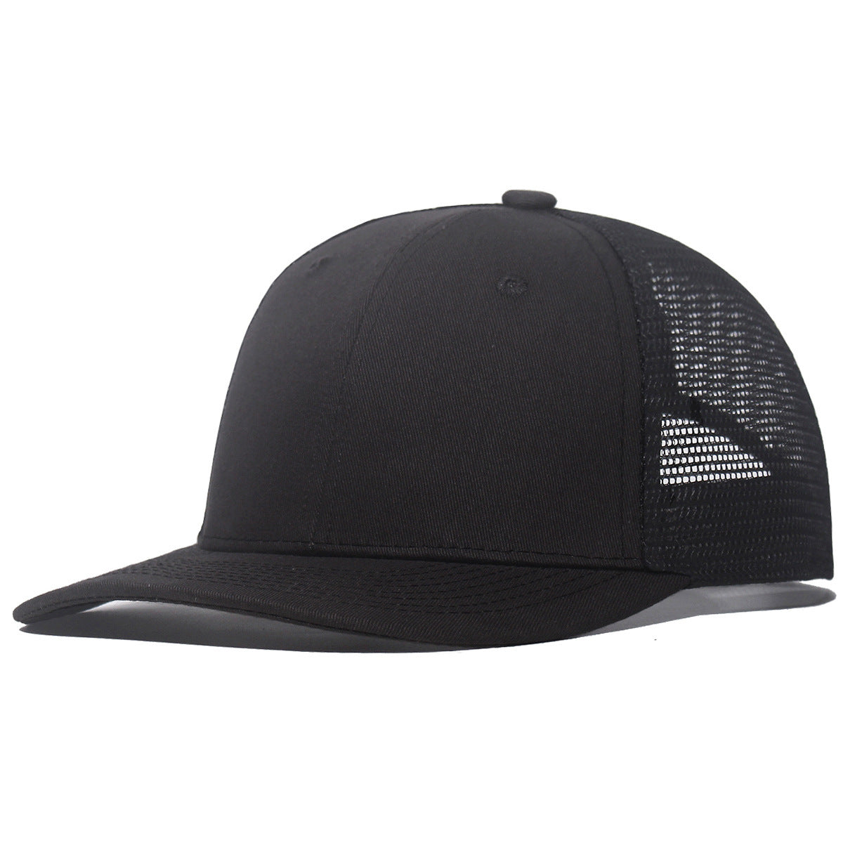 Breathable peaked cap with slightly curved wide brim